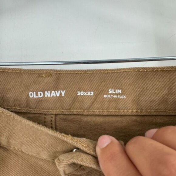 NWT Old Navy Men's High-Rise Slim Built-In Flex Pants Dark Khaki Size 30 x 32 - Picture 5 of 14